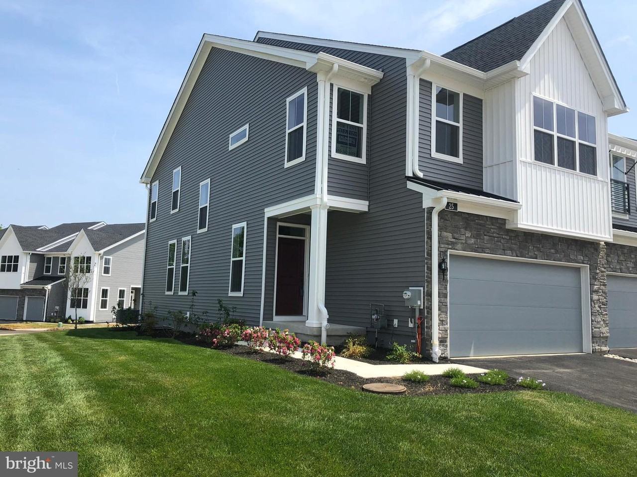 25 Sassafras Ln - Photo 2 of 32