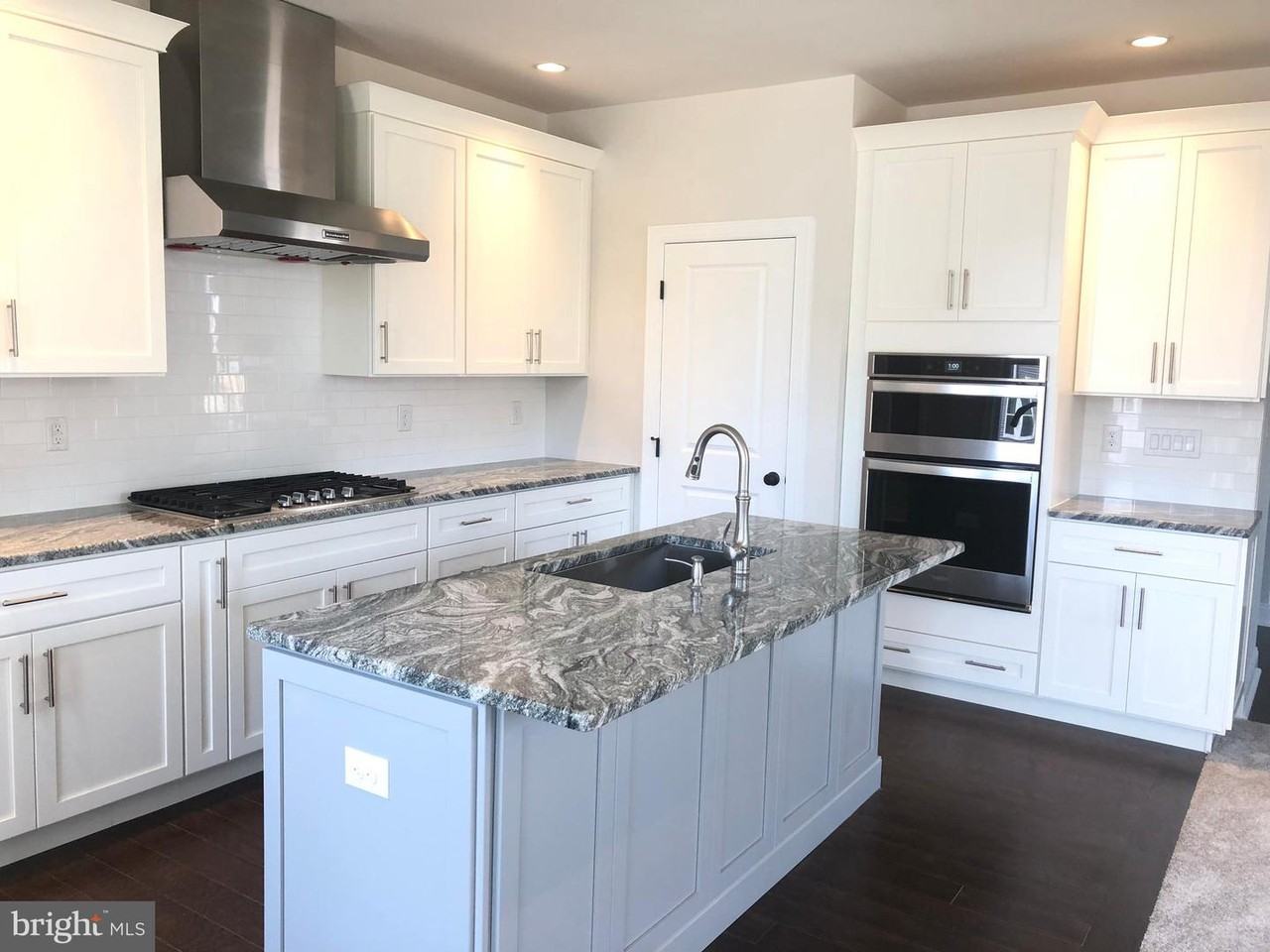 25 Sassafras Ln - Photo 3 of 32