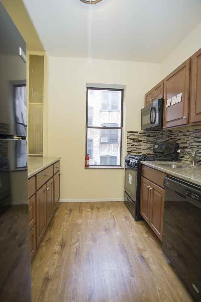 29-33 51st Street #B4 - Photo 3 of 12