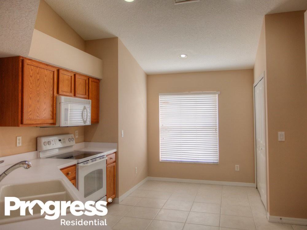 7532 Merchantville Cir - Photo 2 of 16