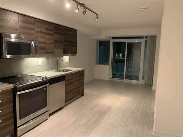 525 Adelaide Street West #0632