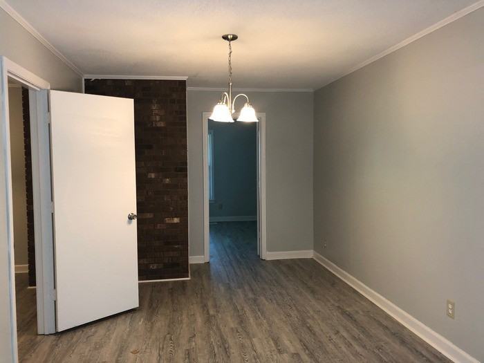 4857 Stonewall St - Photo 2 of 8