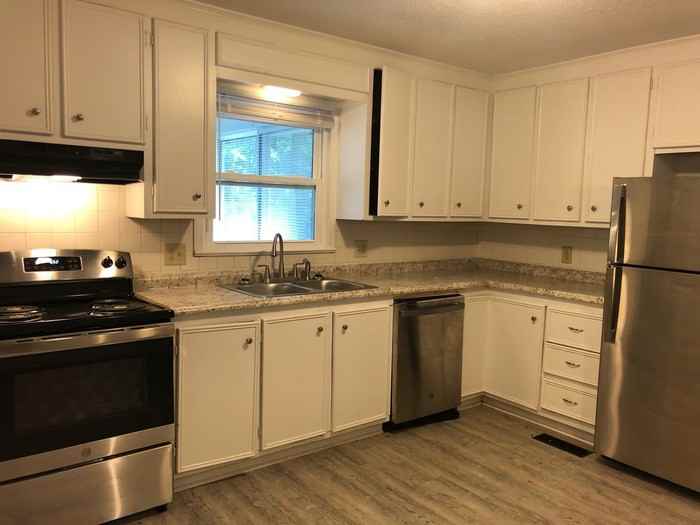 4857 Stonewall St - Photo 3 of 8
