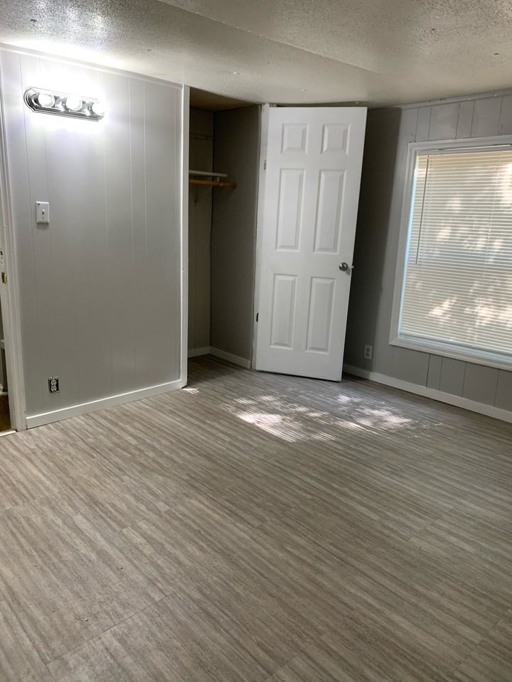 167 Irene Way - Photo 3 of 7