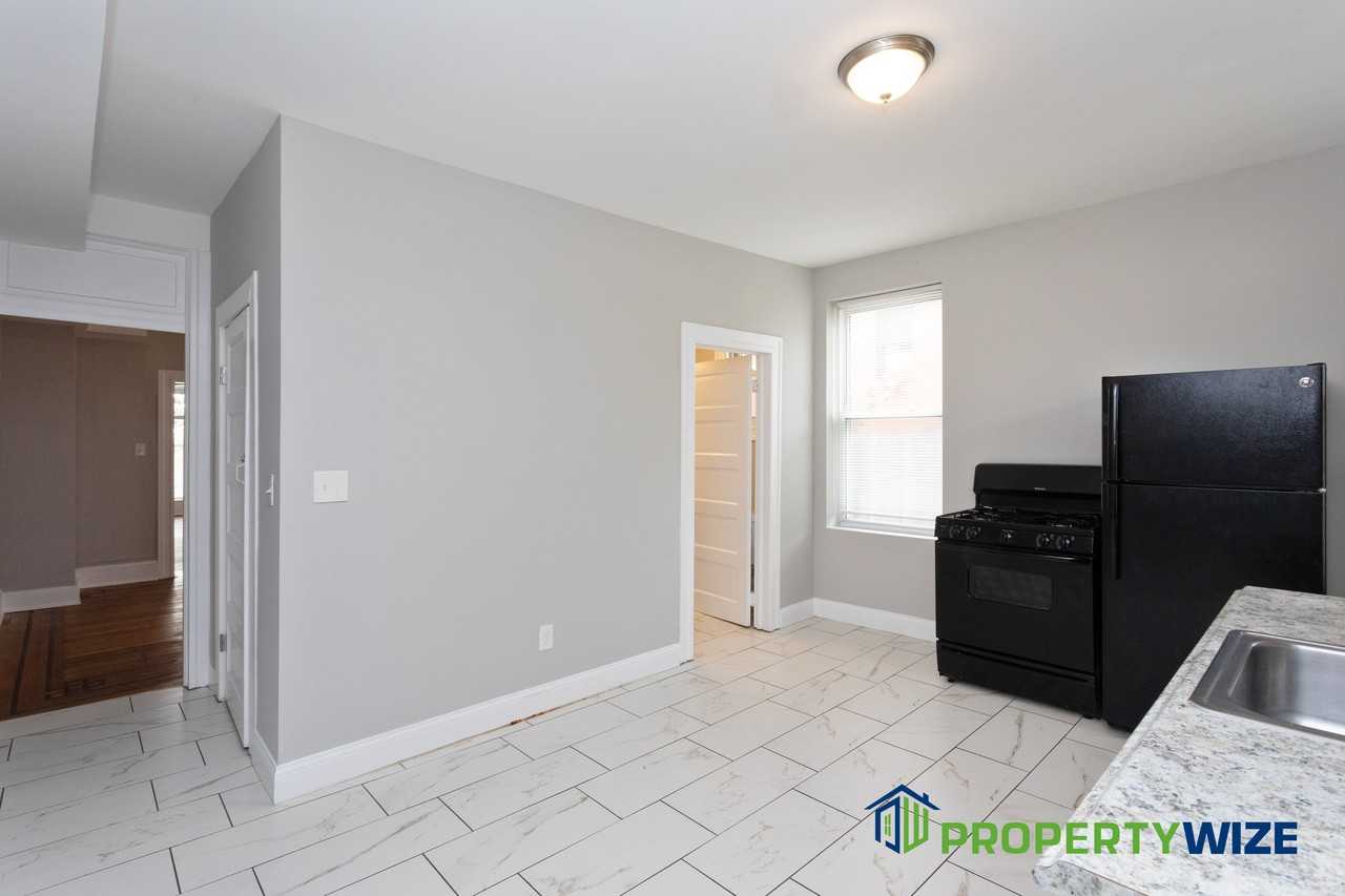 2932 Harford Rd - Photo 3 of 27