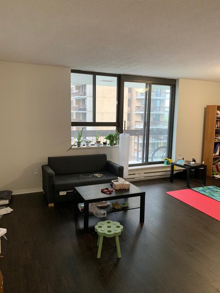 1551 Lycée Place, Ottawa, ONTARIO K1G 4B5 1 Bedroom Apartment for