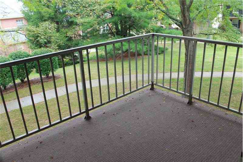 319 Old Forge Xing - Photo 3 of 12