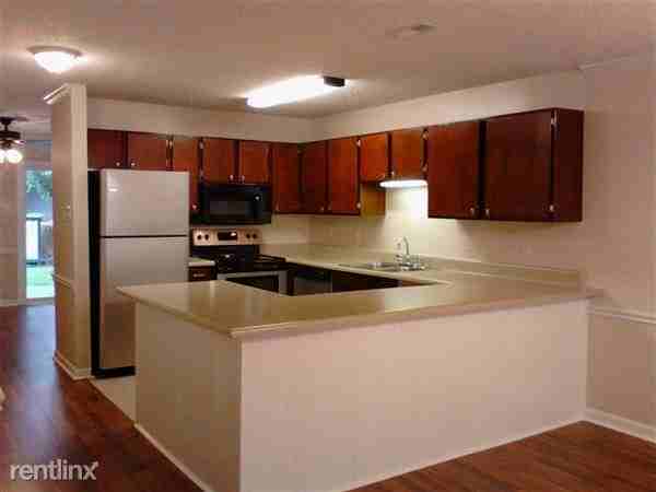 The Plantation Apartments - Photo 3 of 10