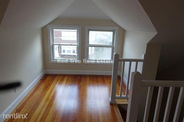 27 Priscilla Rd - Photo 3 of 6