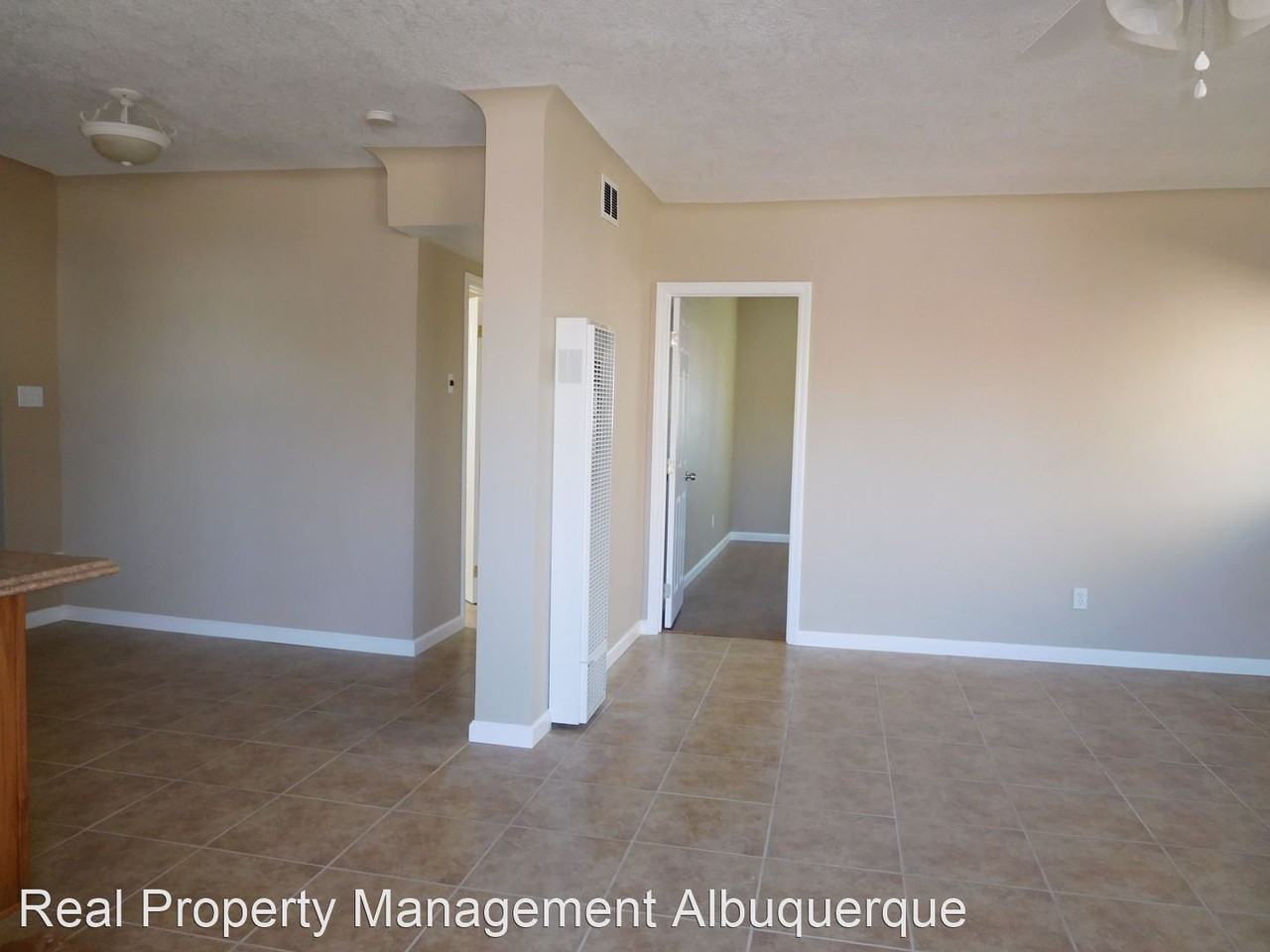 314 Cutler Ave Ne - Photo 3 of 12