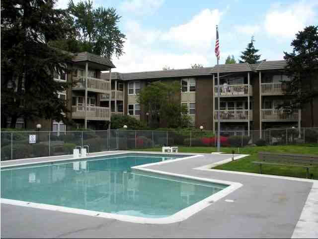 Corinthian Apartments - Photo 3 of 10