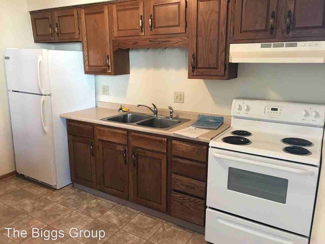 735 Pierce Ave - Photo 2 of 2