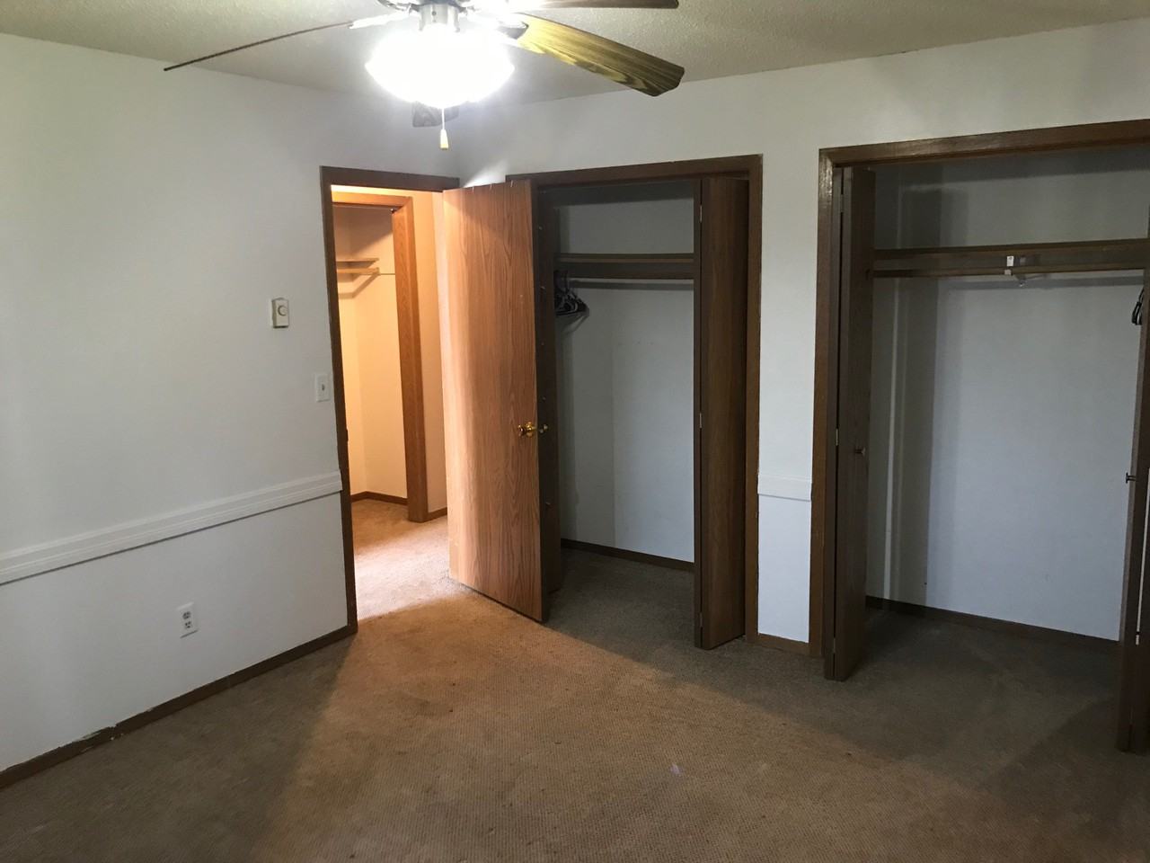2610 17th Ct W - Photo 3 of 6