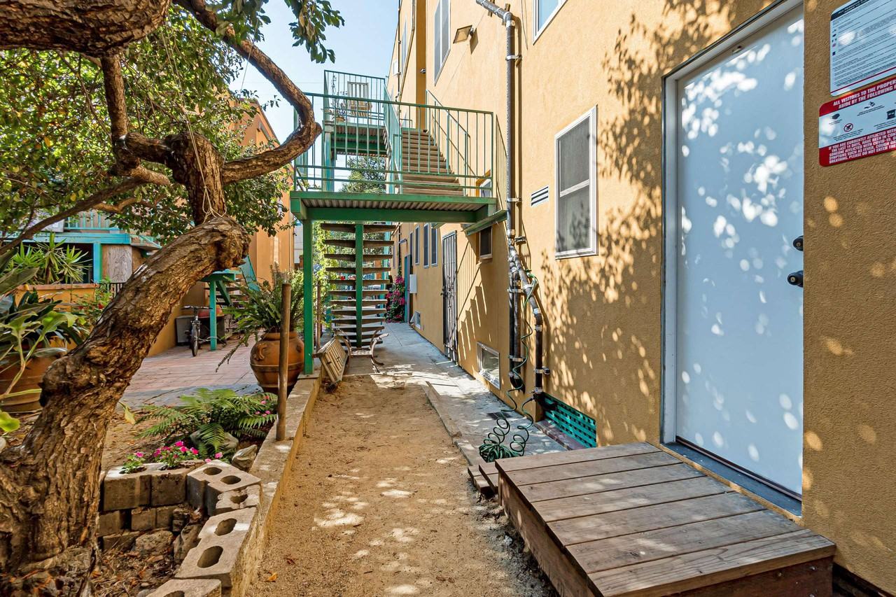 1805 International Blvd - Photo 4 of 11