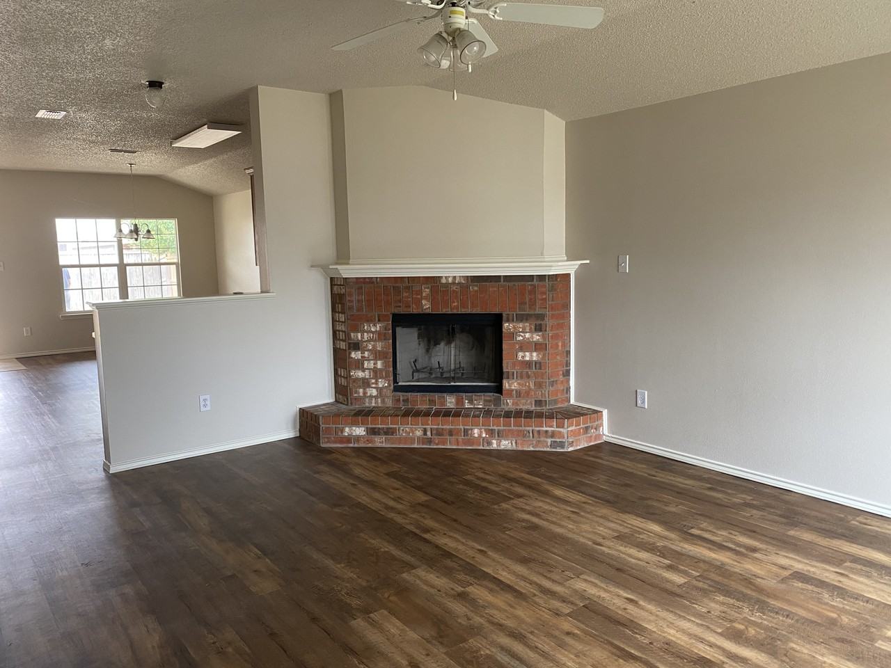 6531 89th St - Photo 2 of 14