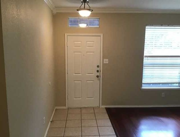 1404 Blue Gill Ln - Photo 2 of 20