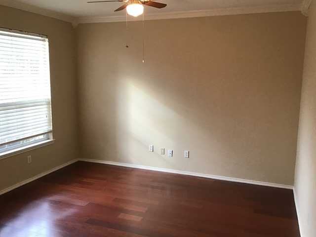1404 Blue Gill Ln - Photo 3 of 20
