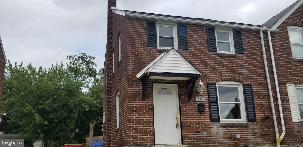 650 Clymer Ln - Photo 2 of 18