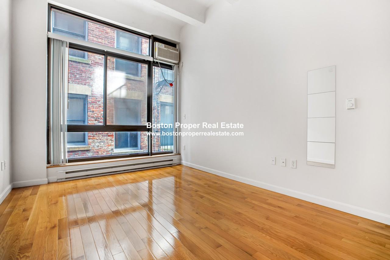 12 Stoneholm St #301