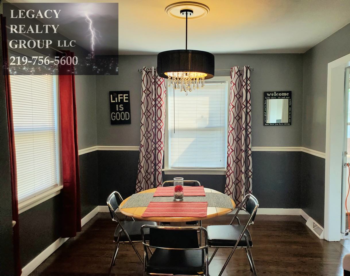 322 Beacon Place - Photo 2 of 13