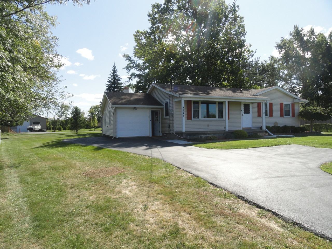 3816 Sweden Walker Road, Brockport, NY 14420 3 Bedroom Apartment for