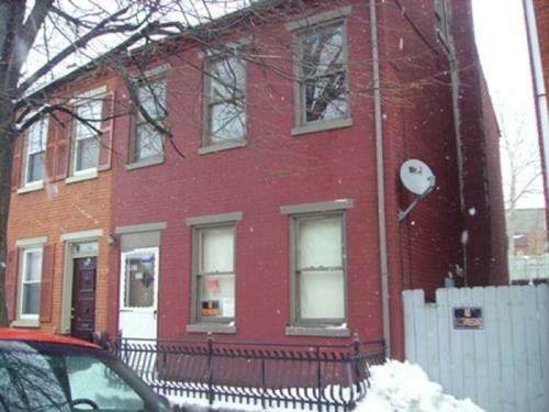 351 S Prince St - Photo 2 of 2