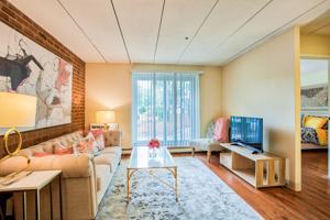 featured image of 100 Queen Anne Dr