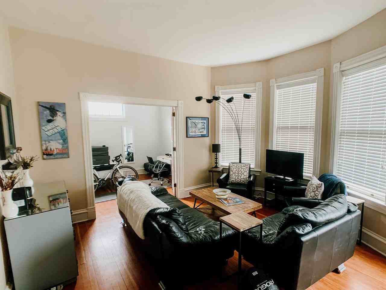 331 State St - Photo 3 of 26