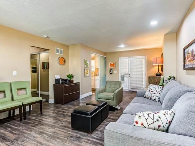 1151 Sonora Ave - Photo 3 of 16