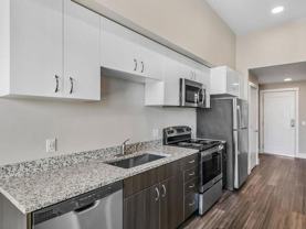 1609 Sw Chandler Ave - Photo 1 of 1