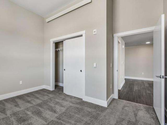 1609 Sw Chandler Ave - Photo 2 of 36