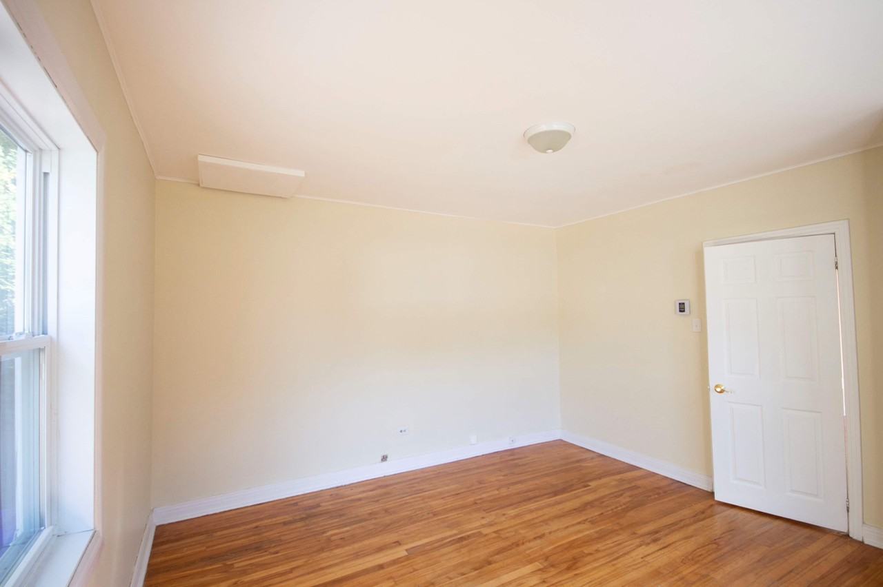 437 Rue Plouffe - Photo 3 of 8