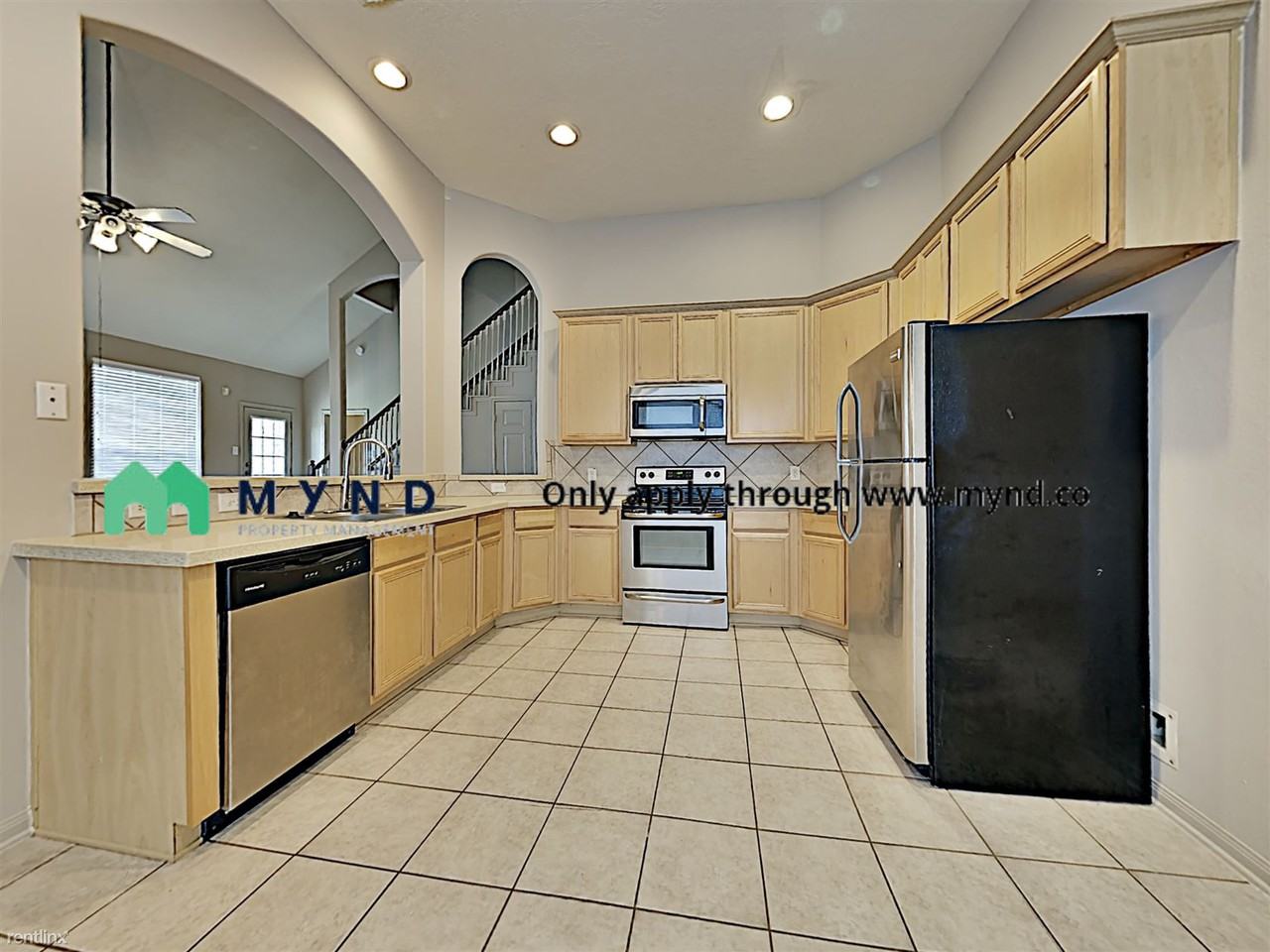 20755 Oakhurst Park Dr - Photo 2 of 18