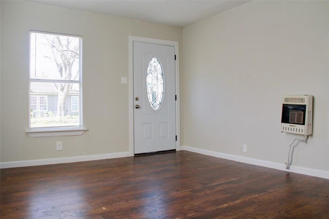 1704 Glenmore Ave - Photo 3 of 5