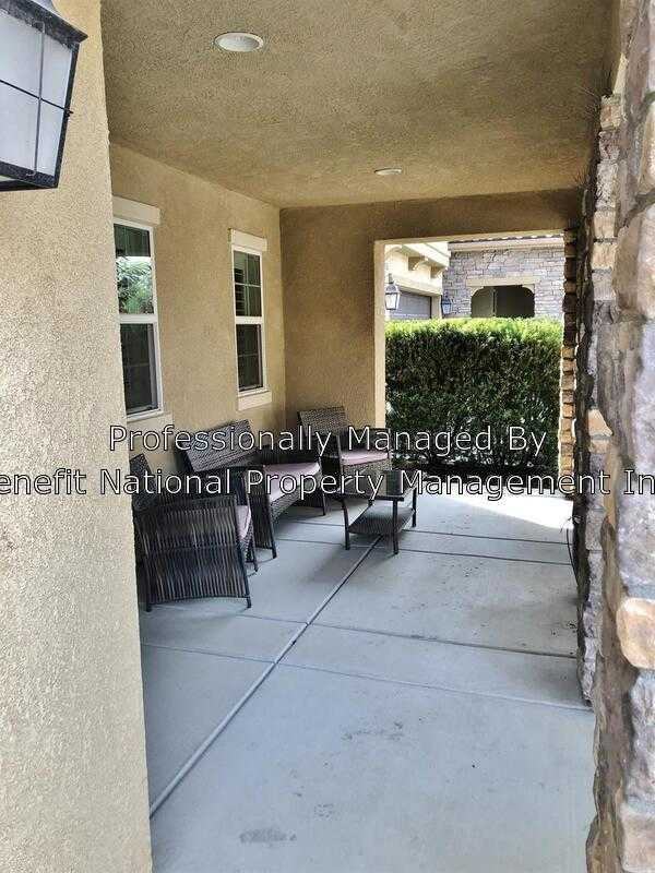 4157 Isabella Cir - Photo 2 of 35