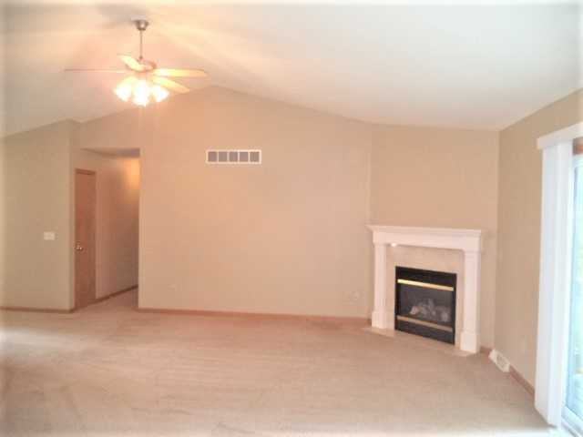 1516 Goldenrod Cir - Photo 2 of 13