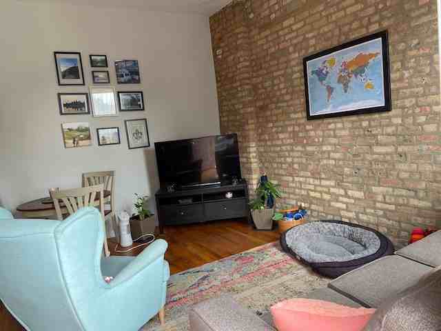 1531 W Thomas St Apt 3r - Photo 2 of 25