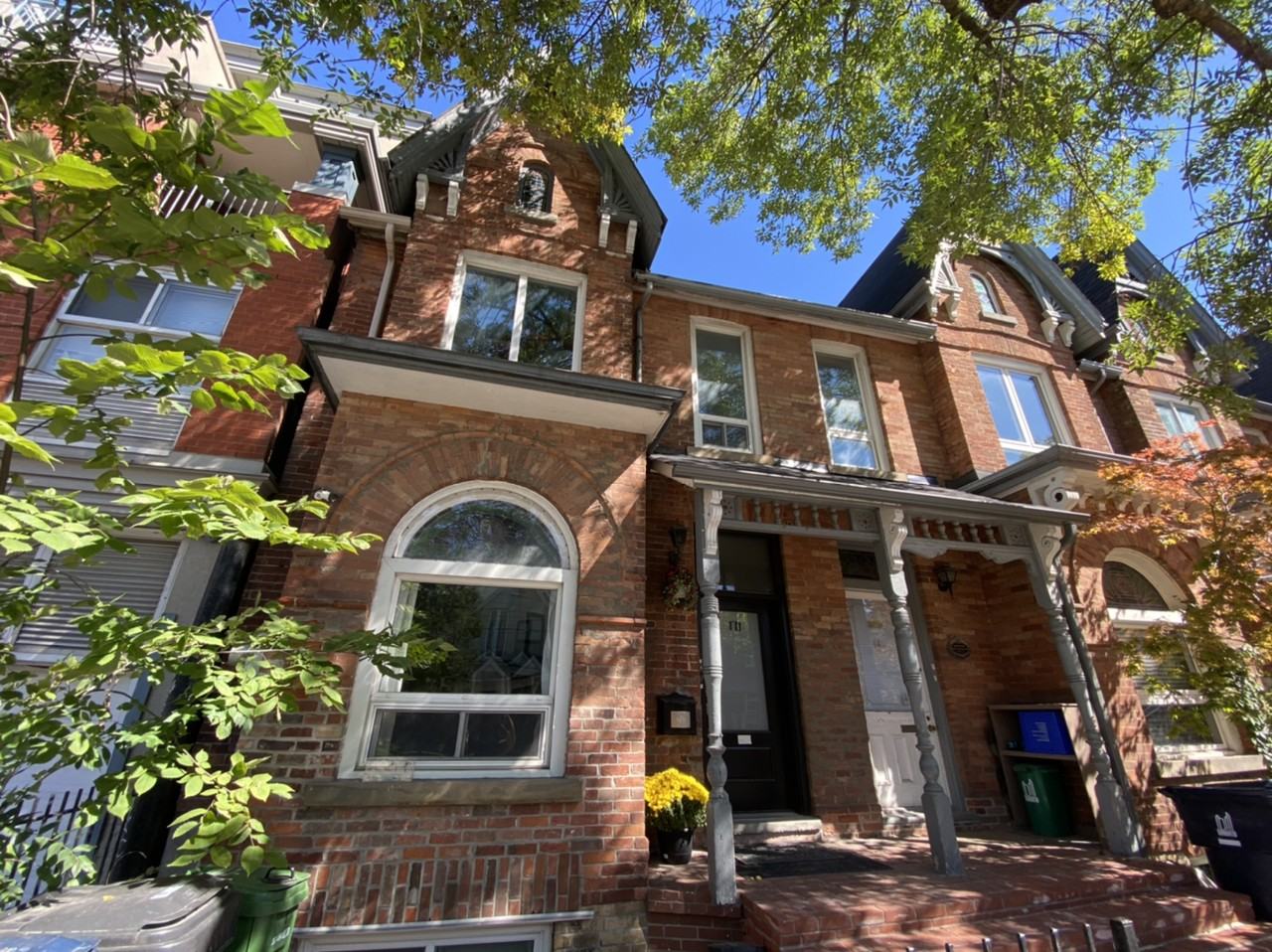 Broadview Ave, Toronto, ON M4M 2G3 2 Bedroom Apartment for Rent