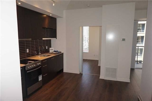 425 Richmond Street West #514 - Photo 2 of 10