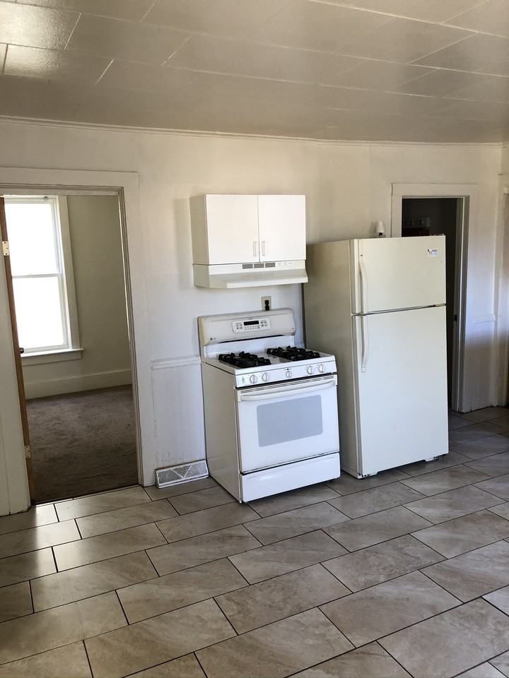 244 East 32nd Street - Photo 2 of 13