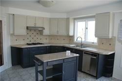 109 Carlyle Crescent - Photo 3 of 10