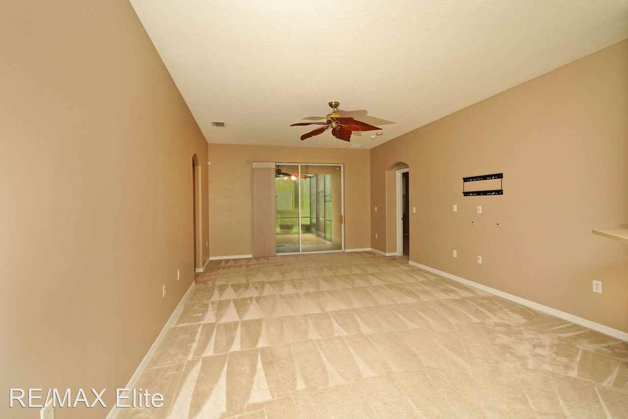 661 Remington Green Dr Se - Photo 2 of 21