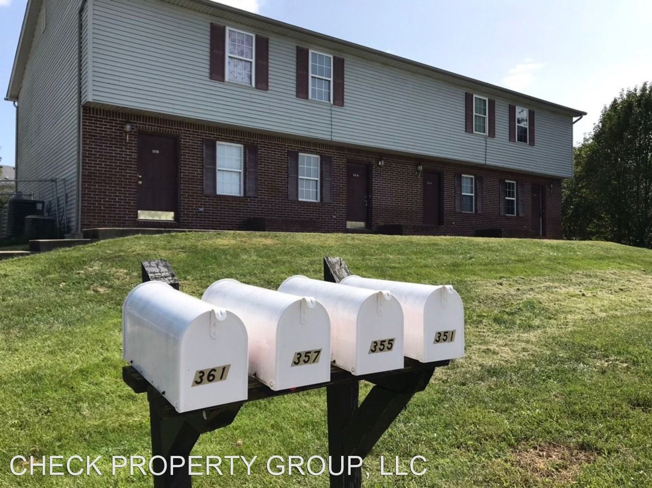 351-361 Midland Boulevard 4-Plex - Photo 2 of 25