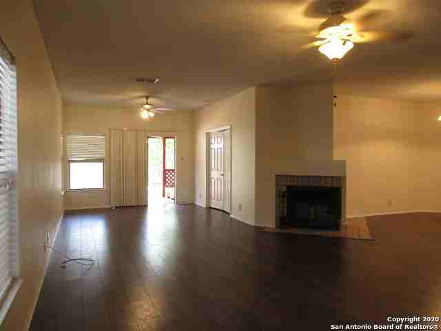 8443 Star Creek Dr - Photo 3 of 10