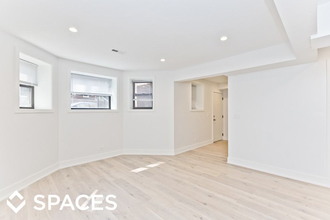 1334-36 Bryn Mawr - Photo 3 of 12