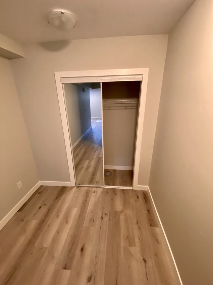 520 Glenway Avenue #A - Photo 3 of 14