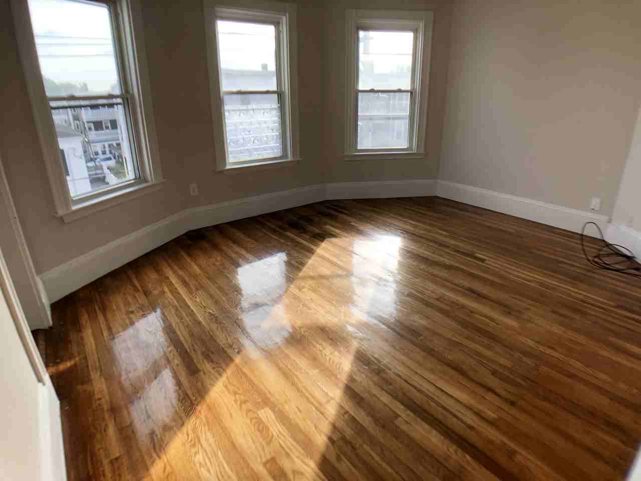 26-28 Harbor View Street #3 - Photo 3 of 15