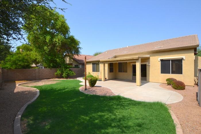 4295 E Cherry Hills Dr - Photo 3 of 17