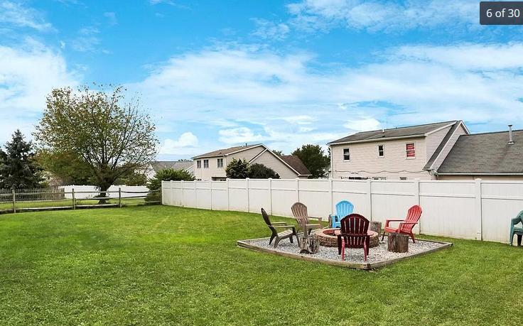 319 Sycamore Lane - Photo 2 of 3