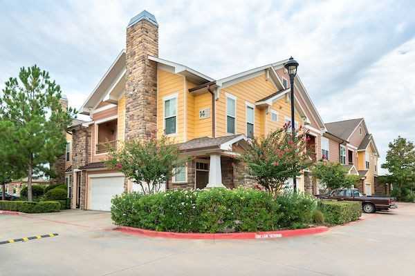 Olympus Katy Ranch - Photo 2 of 44